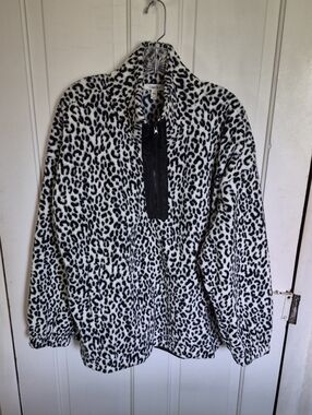 Cozy Black & White Leopard Fleece Pullover by Cabo Azul